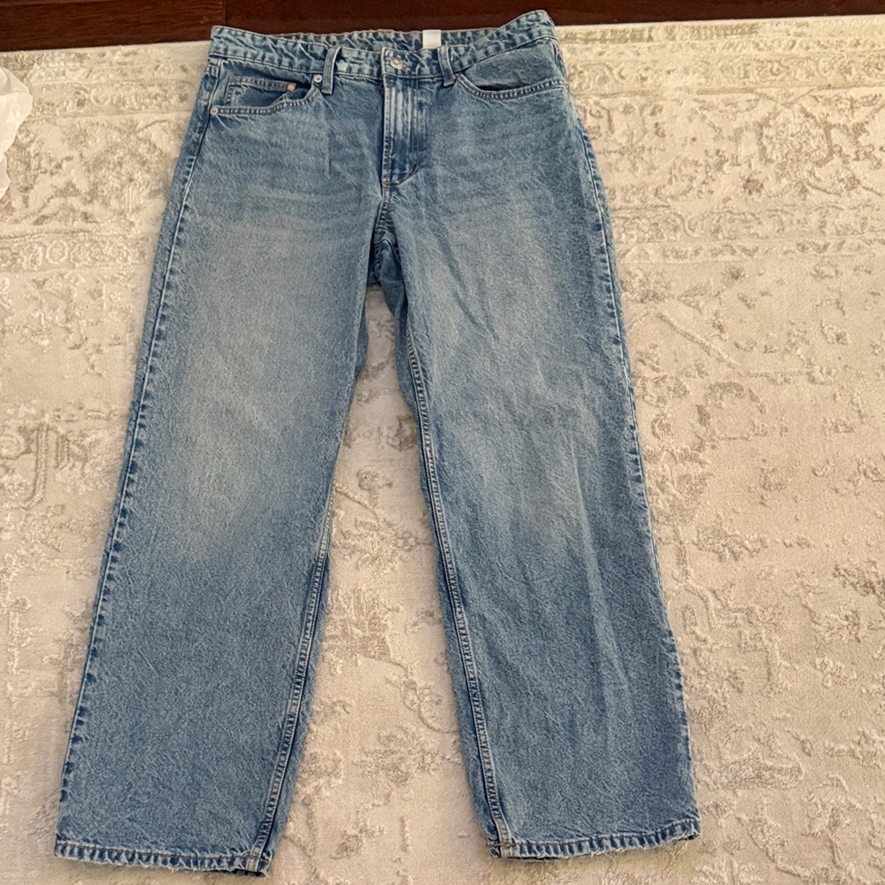 Light Blue Wide-Leg Jeans — Baggy-Low Waist